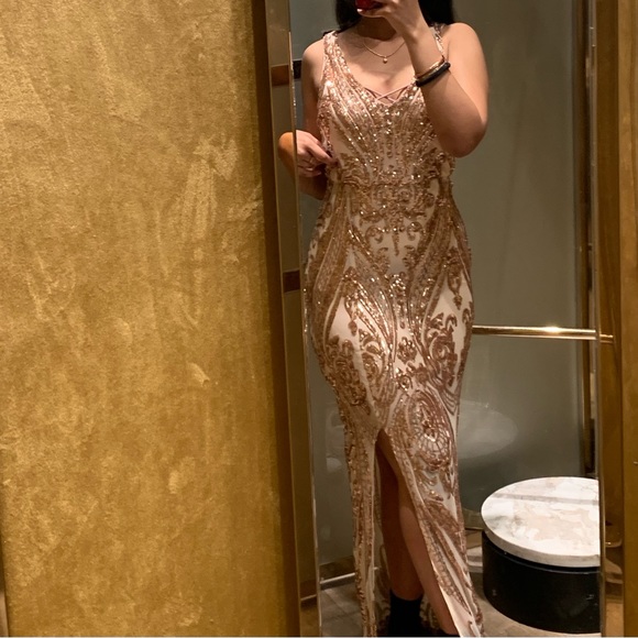 Selling Pilgrim dress! - Picture 2 of 2